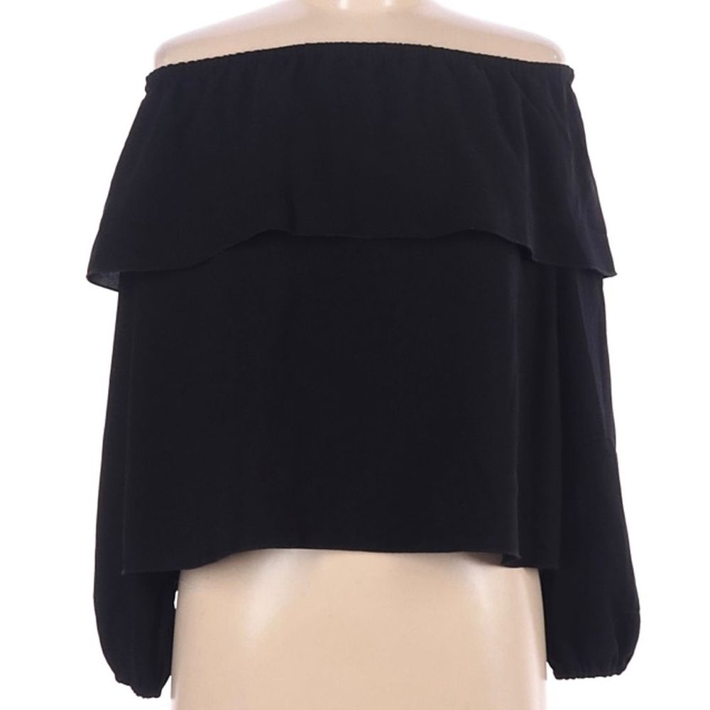 Aritzia Wilfred Free Off Shoulder Ruffle Long Sleeve Blouse